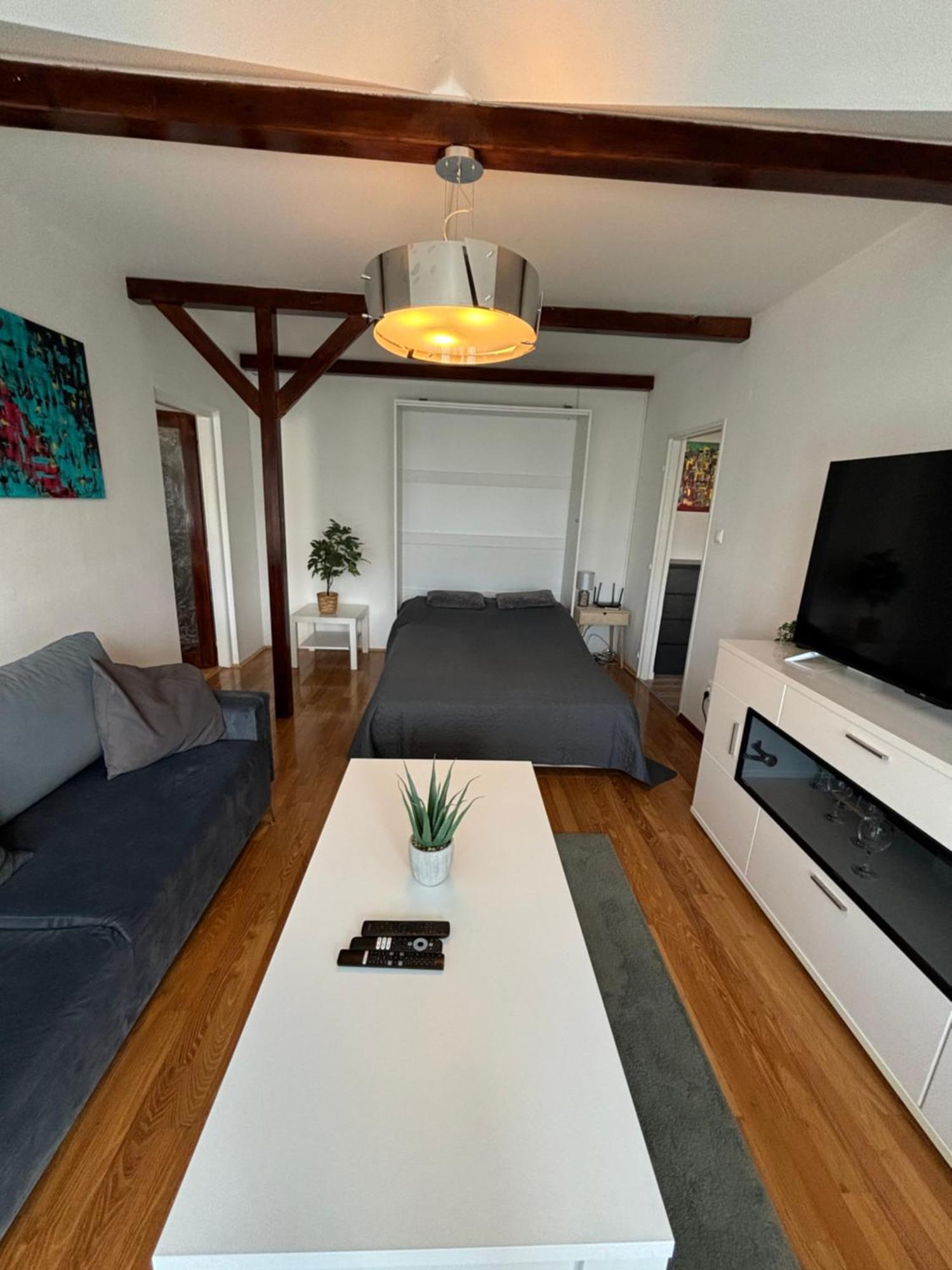 Apartman V Sirsom Centre Martina Nice S Klimatizaciou Bagian luar foto